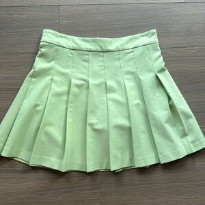 Aritzia pleated skirt
